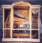 Interior view of the Philipps Model 12 "Monstre" Paganini Orchestrion.